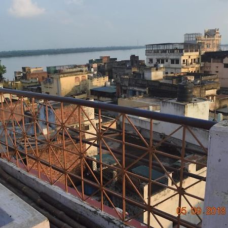 Family Guest House Varanasi Eksteriør billede
