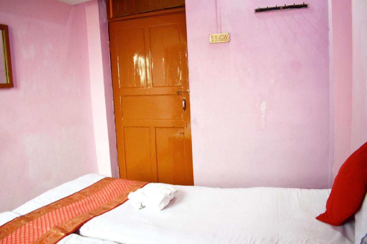 Family Guest House Varanasi Eksteriør billede