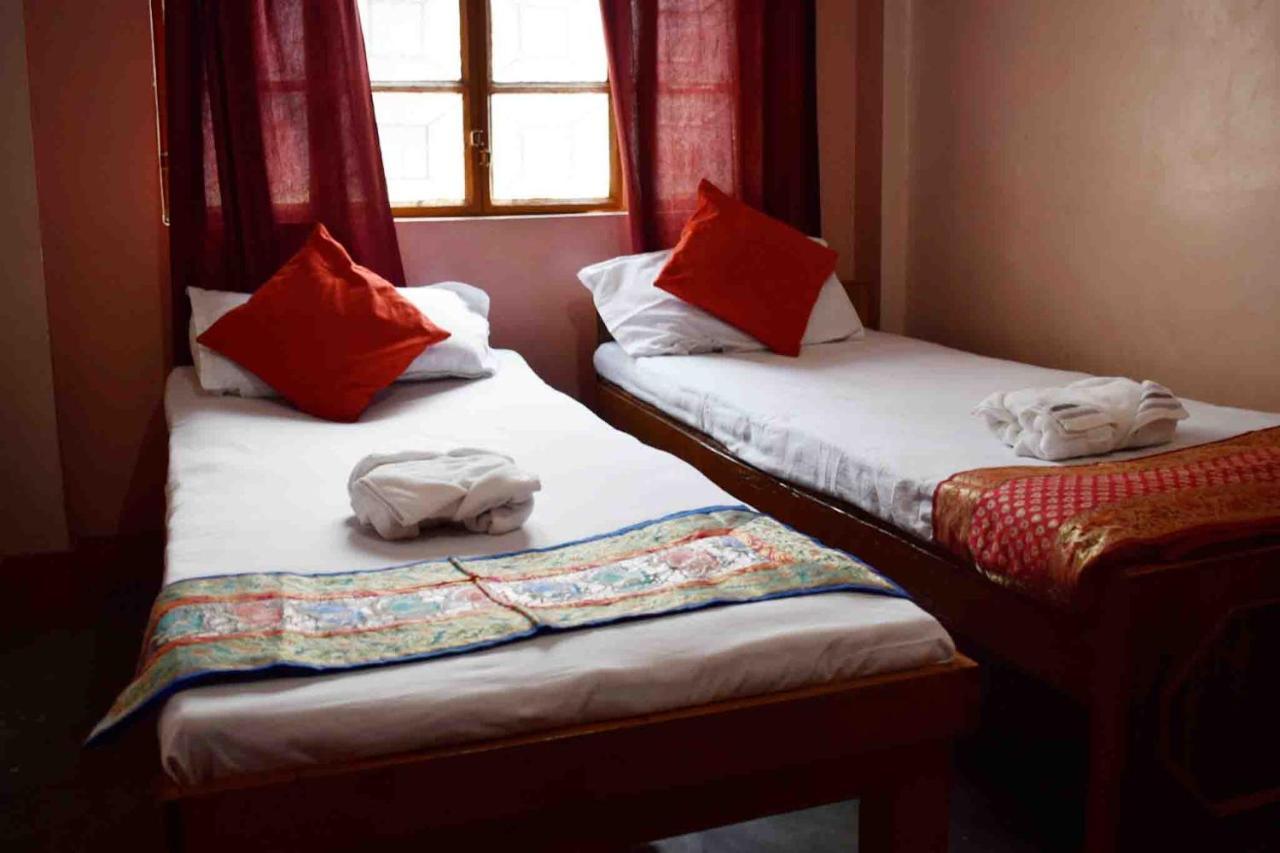 Family Guest House Varanasi Eksteriør billede