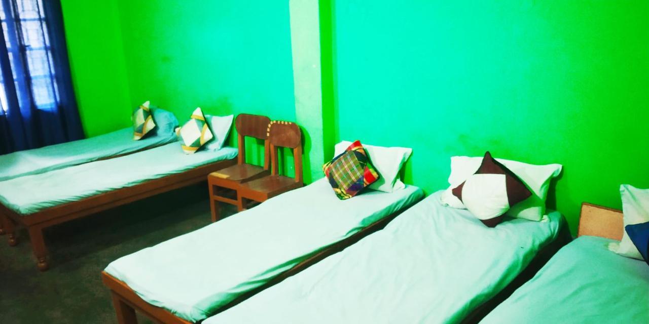 Family Guest House Varanasi Eksteriør billede