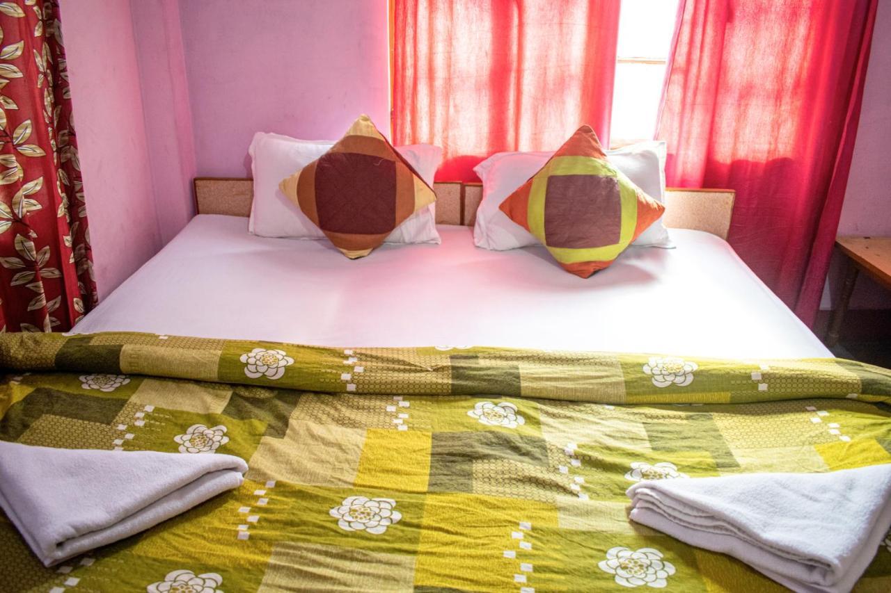 Family Guest House Varanasi Eksteriør billede