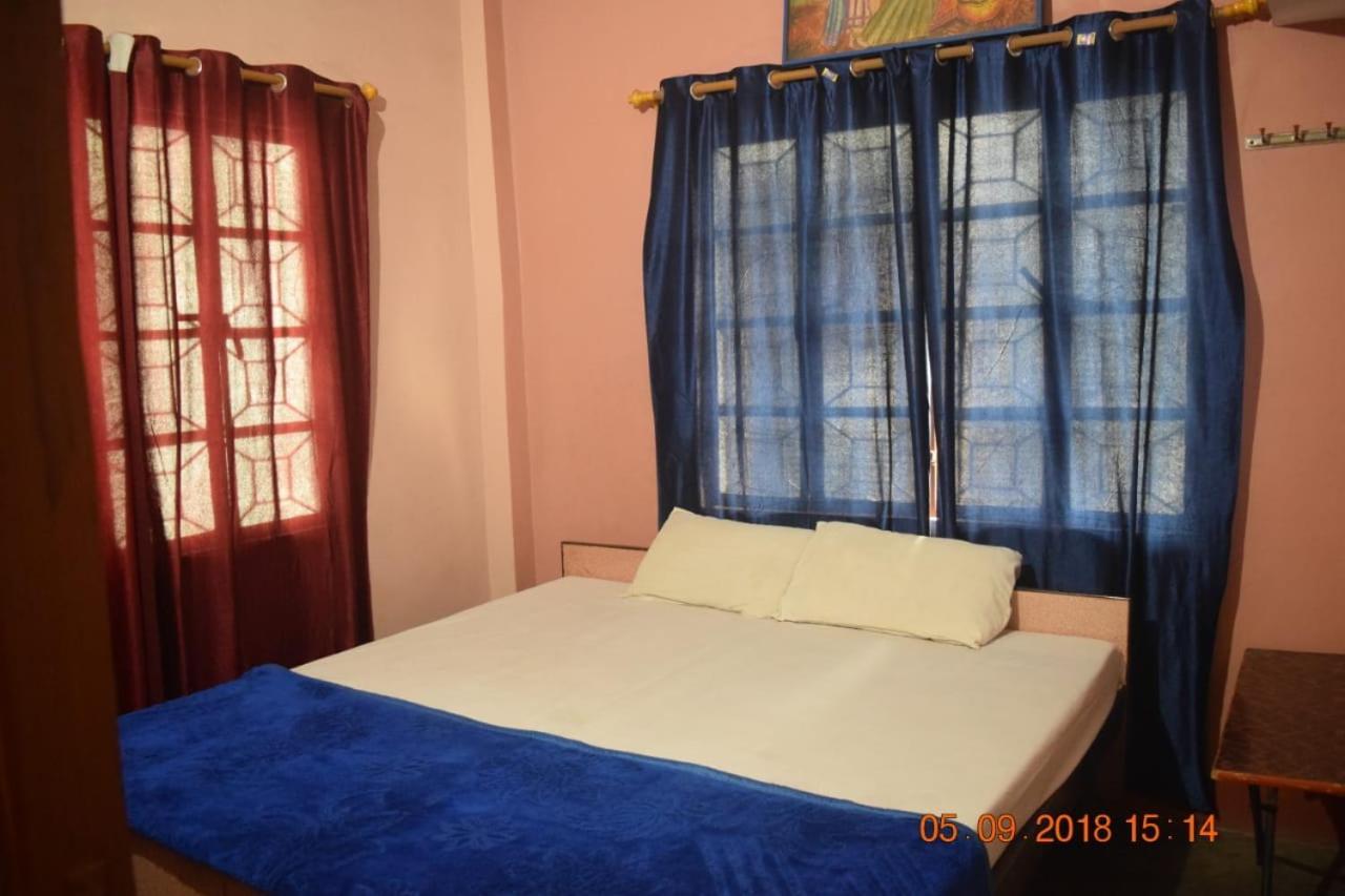 Family Guest House Varanasi Eksteriør billede
