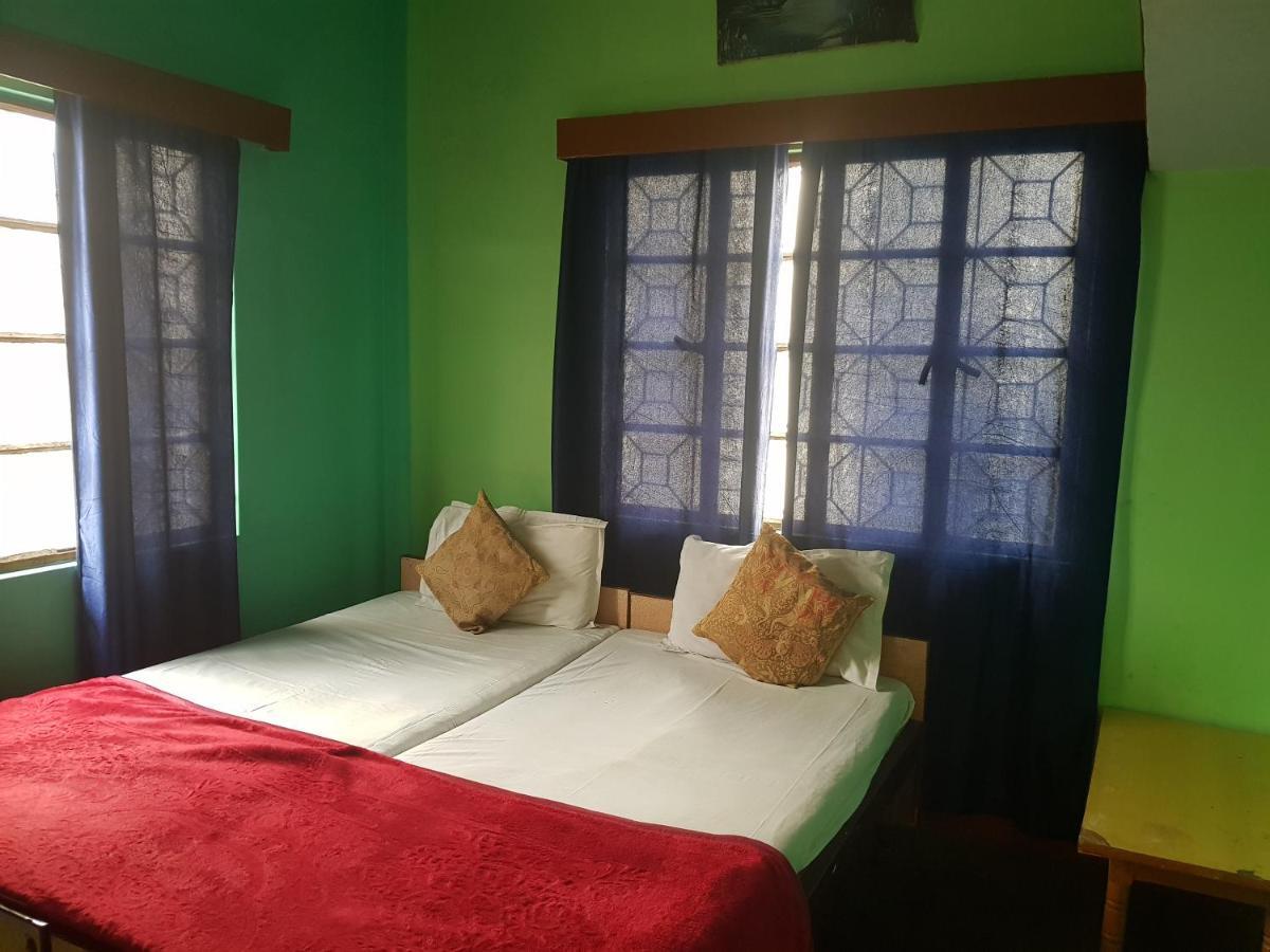 Family Guest House Varanasi Eksteriør billede